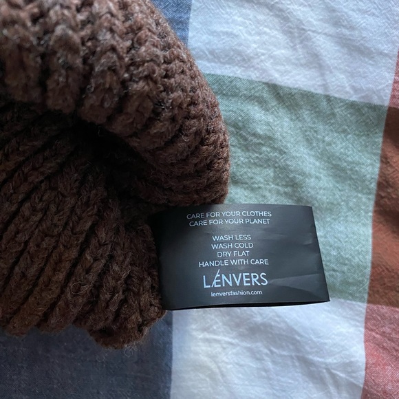 L’ENVERS IDA Wool Beanie (Chocolate) NEW - Picture 3 of 4